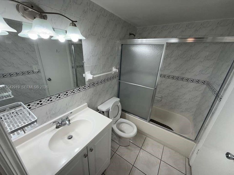 В аренду: $1,750 (1 спален, 1 ванн, 633 Квадратных фут)