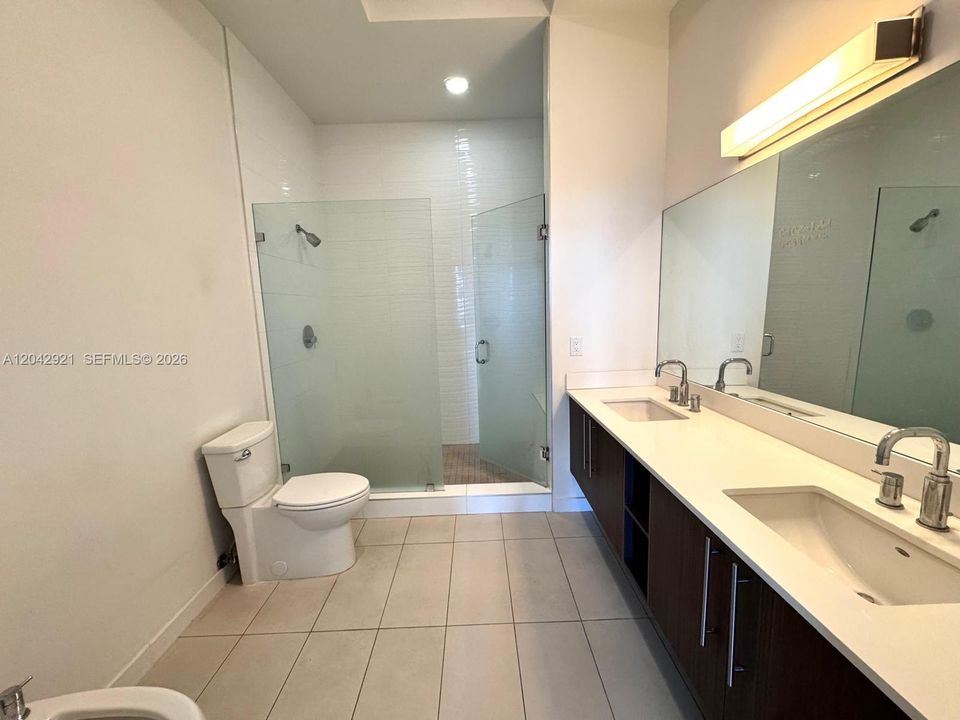 В аренду: $3,100 (2 спален, 2 ванн, 1244 Квадратных фут)