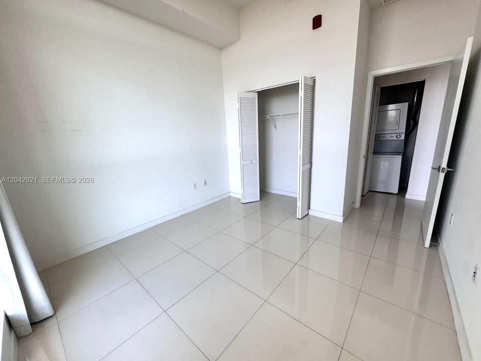 В аренду: $3,100 (2 спален, 2 ванн, 1244 Квадратных фут)