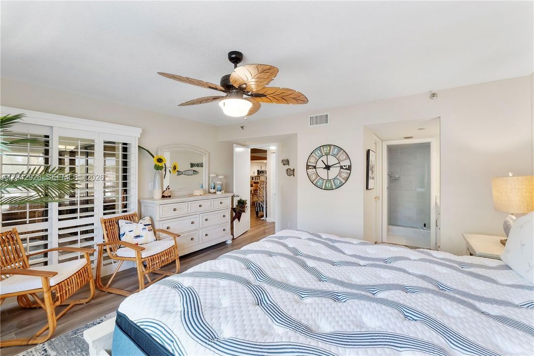 For Sale: $600,000 (2 beds, 2 baths, 1301 Square Feet)