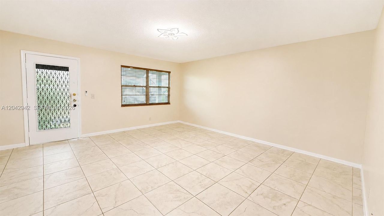 Living/Dining Room