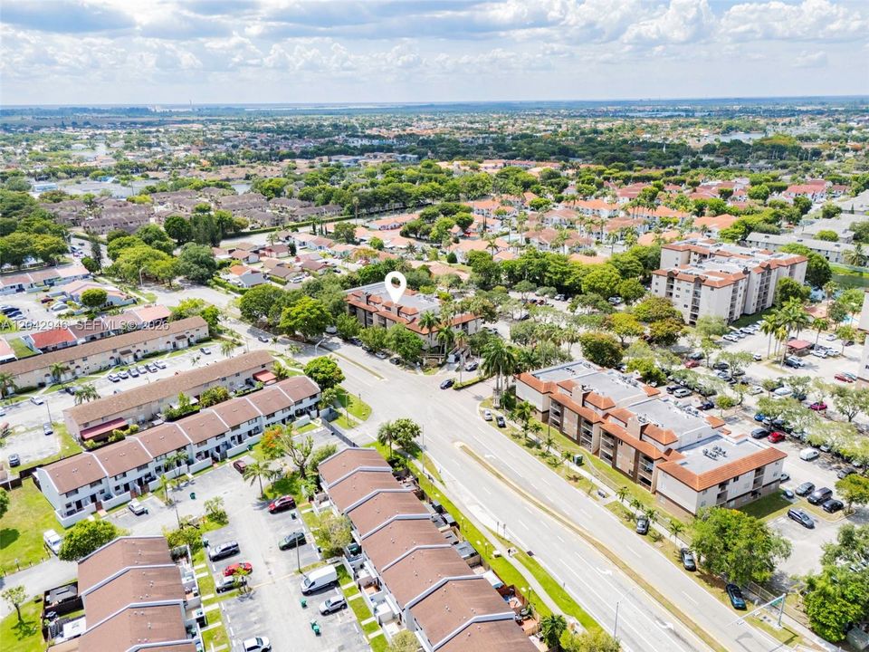 En Venta: $217,999 (1 camas, 1 baños, 676 Pies cuadrados)