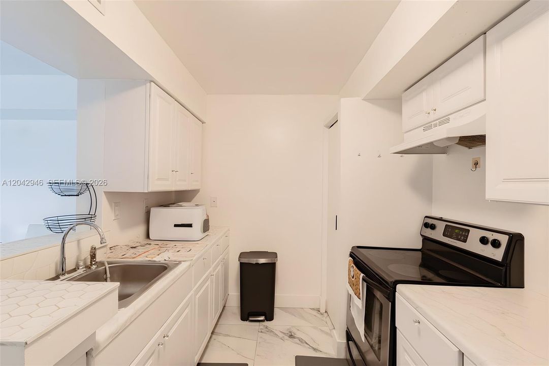 En Venta: $217,999 (1 camas, 1 baños, 676 Pies cuadrados)