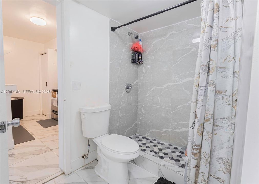 En Venta: $217,999 (1 camas, 1 baños, 676 Pies cuadrados)