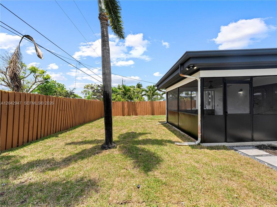 En Venta: $799,400 (3 camas, 2 baños, 1703 Pies cuadrados)