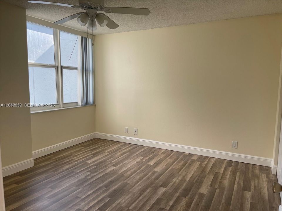 For Rent: $2,900 (3 beds, 2 baths, 1500 Square Feet)