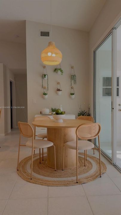 Eat in Kitchen