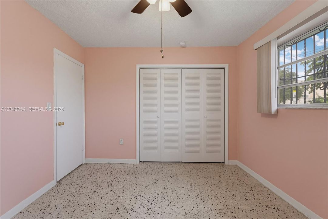 В аренду: $3,200 (3 спален, 2 ванн, 1430 Квадратных фут)