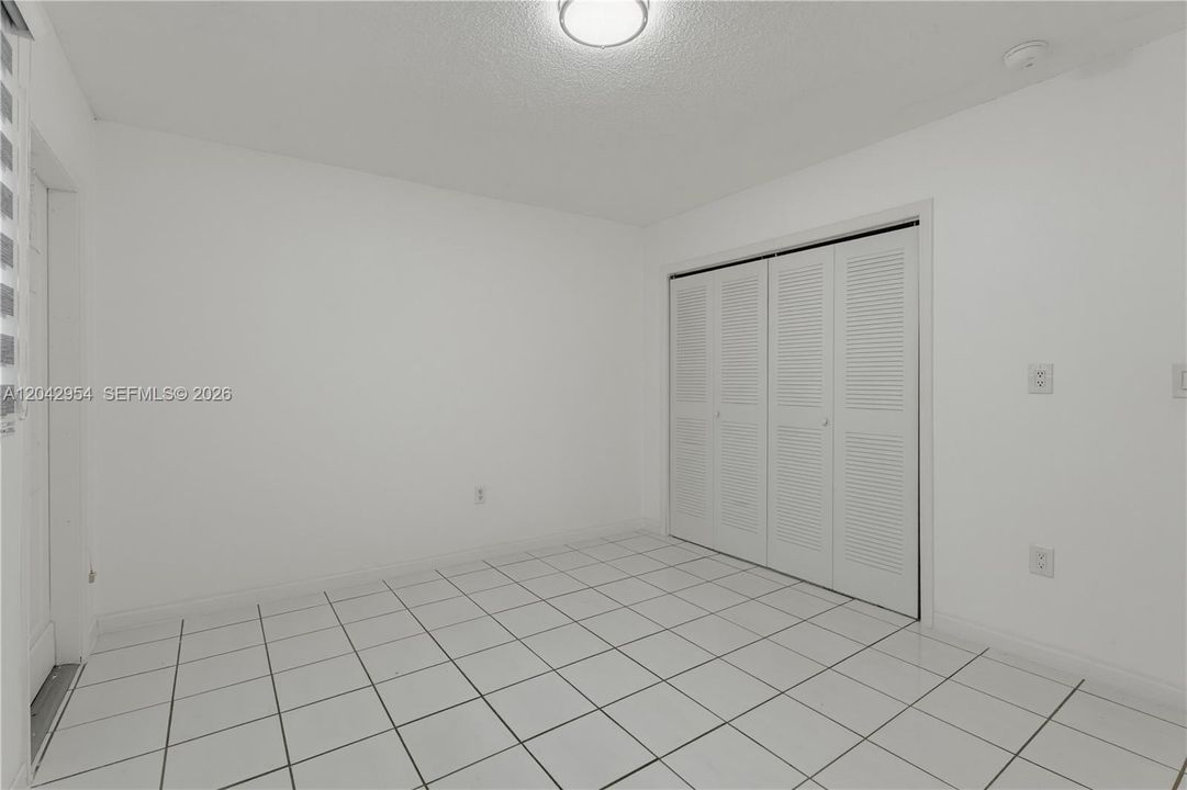 В аренду: $3,200 (3 спален, 2 ванн, 1430 Квадратных фут)