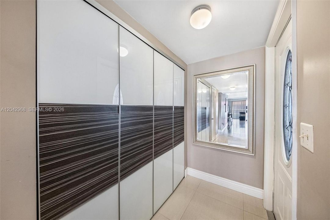 En Venta: $320,000 (2 camas, 2 baños, 1139 Pies cuadrados)