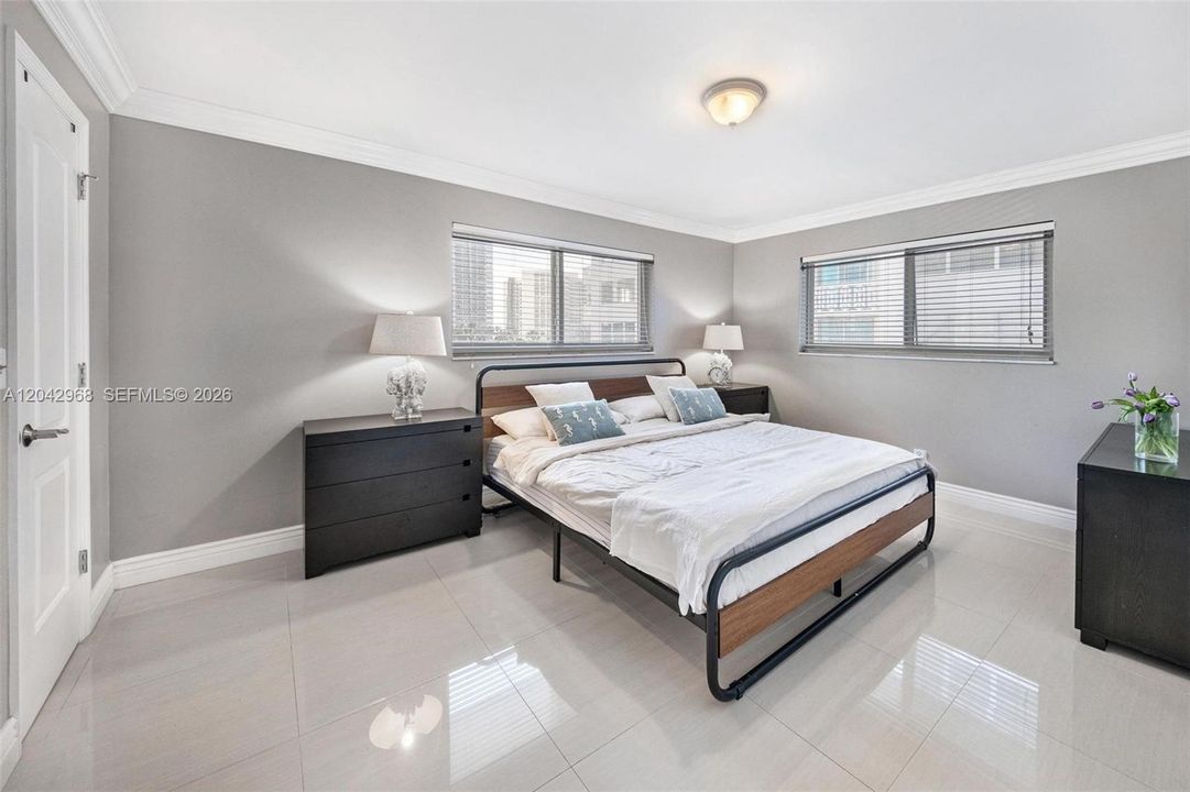 En Venta: $320,000 (2 camas, 2 baños, 1139 Pies cuadrados)