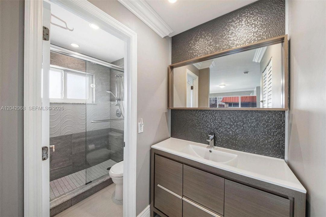 En Venta: $320,000 (2 camas, 2 baños, 1139 Pies cuadrados)