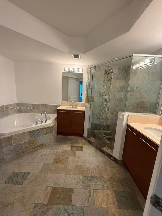 В аренду: $3,700 (3 спален, 3 ванн, 1570 Квадратных фут)
