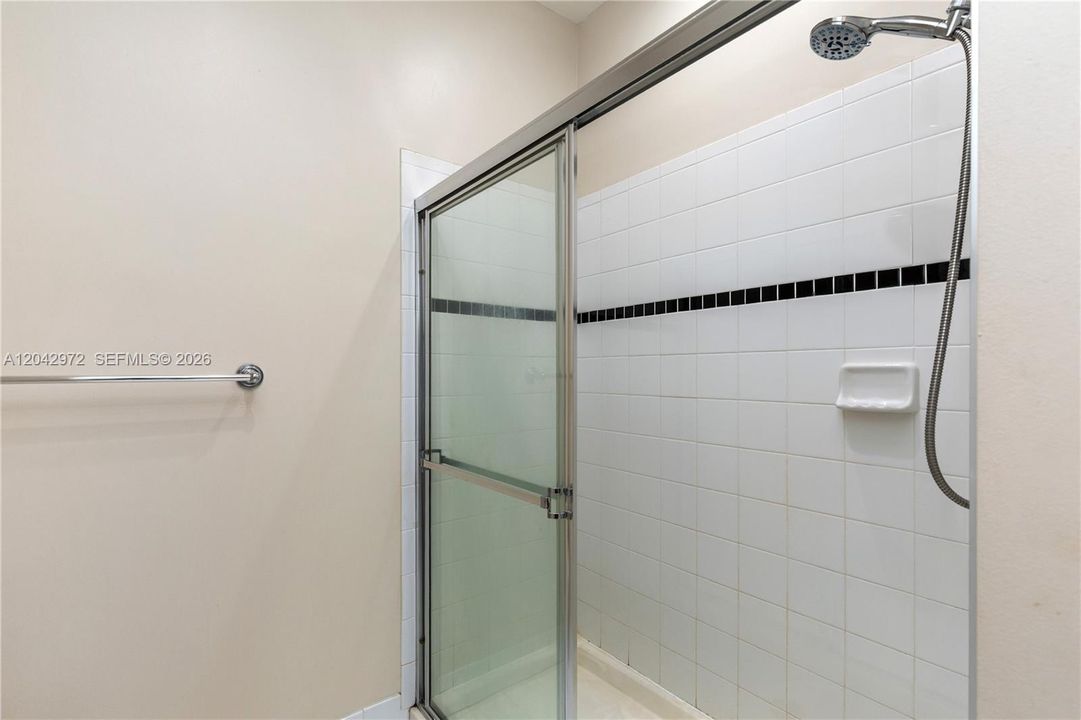 В аренду: $2,700 (3 спален, 2 ванн, 1518 Квадратных фут)
