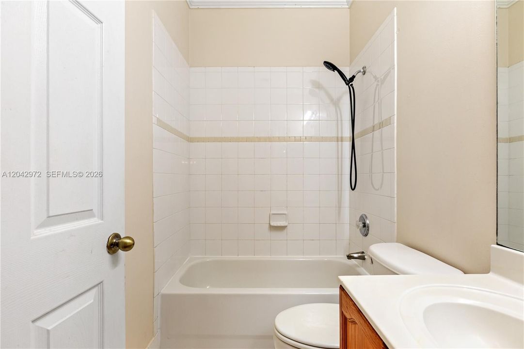 В аренду: $2,700 (3 спален, 2 ванн, 1518 Квадратных фут)