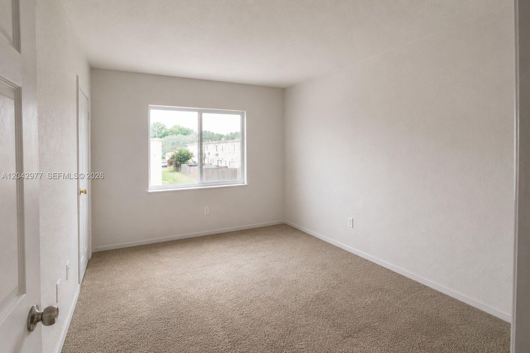 En Venta: $165,000 (4 camas, 2 baños, 1410 Pies cuadrados)