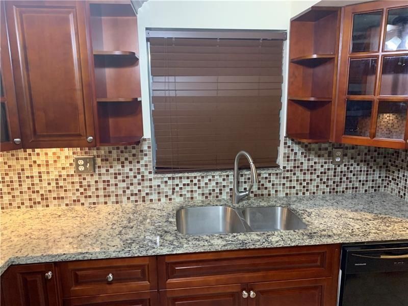 Kitchen 4