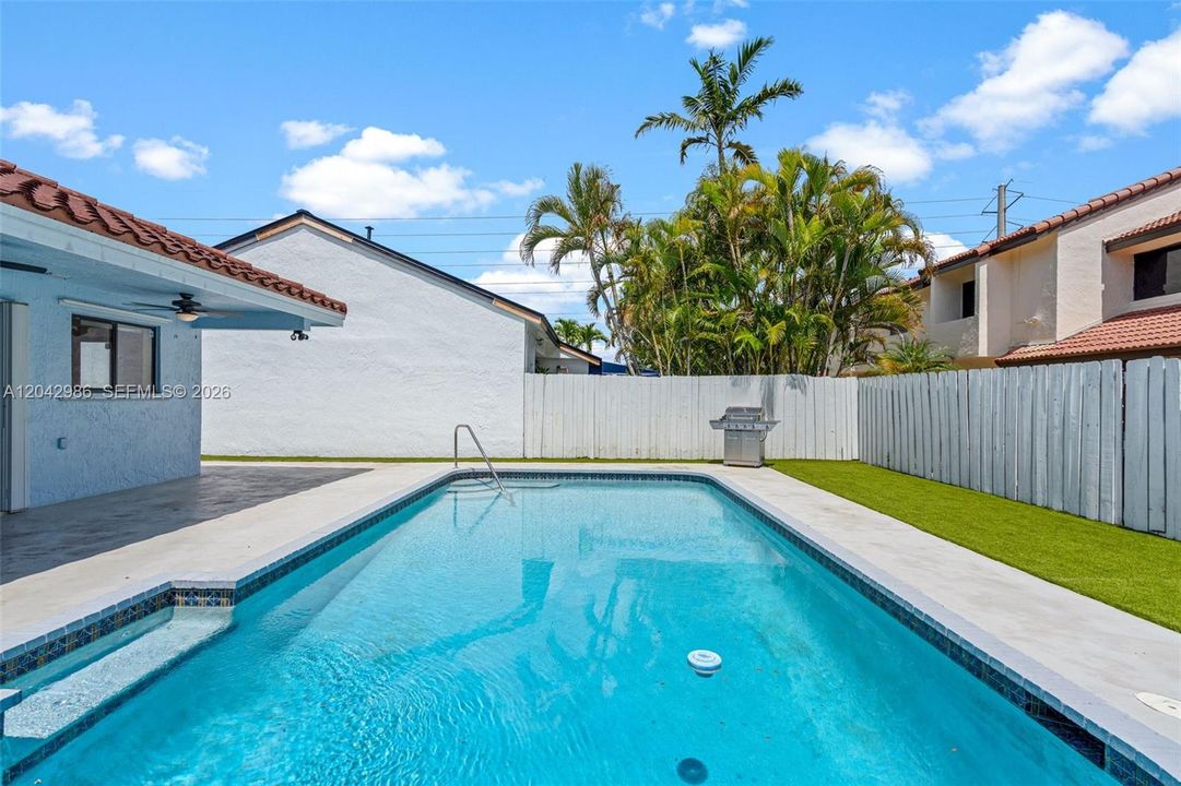 For Sale: $713,000 (3 beds, 2 baths, 1310 Square Feet)