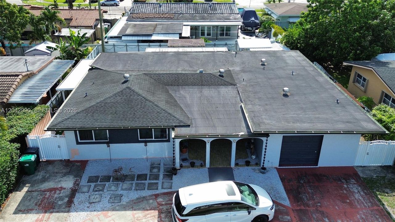 На продажу: $949,999 (4 спален, 2 ванн, 2650 Квадратных фут)