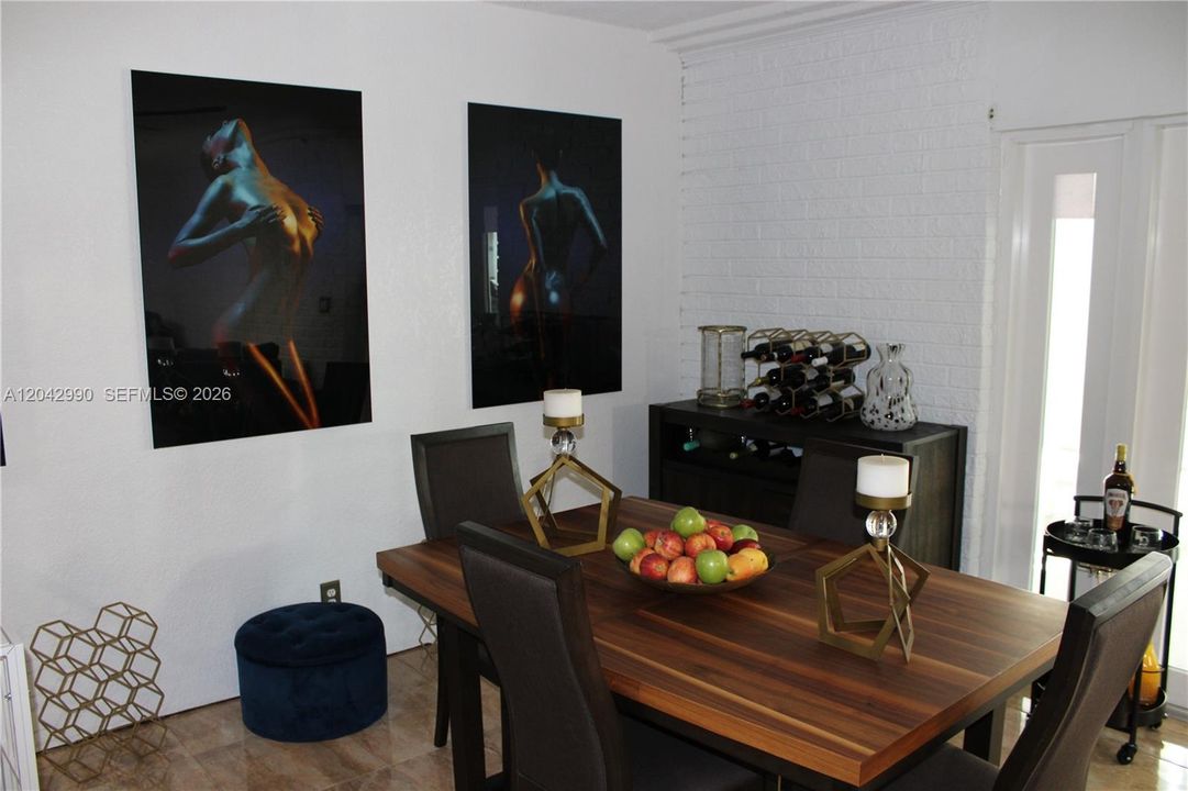 На продажу: $949,999 (4 спален, 2 ванн, 2650 Квадратных фут)