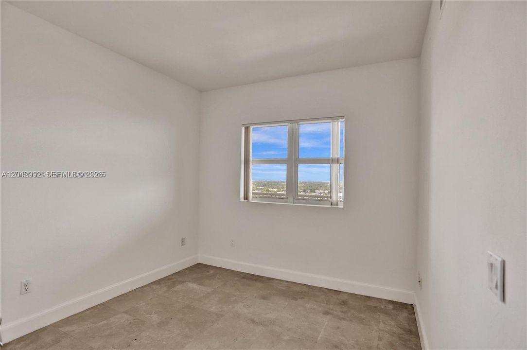 В аренду: $4,200 (3 спален, 3 ванн, 1801 Квадратных фут)