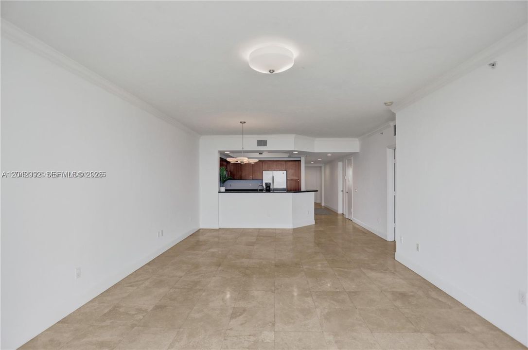 В аренду: $4,200 (3 спален, 3 ванн, 1801 Квадратных фут)