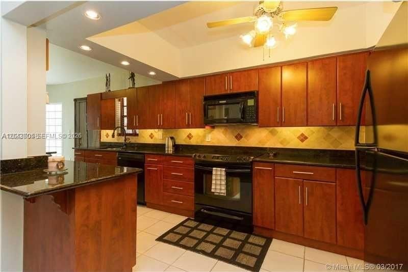 На продажу: $1,399,900 (4 спален, 3 ванн, 2208 Квадратных фут)