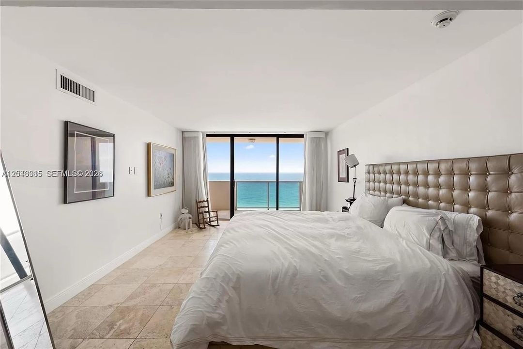En Renta: $8,999 (3 camas, 2 baños, 2005 Pies cuadrados)