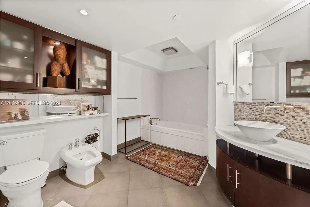 En Renta: $8,999 (3 camas, 2 baños, 2005 Pies cuadrados)
