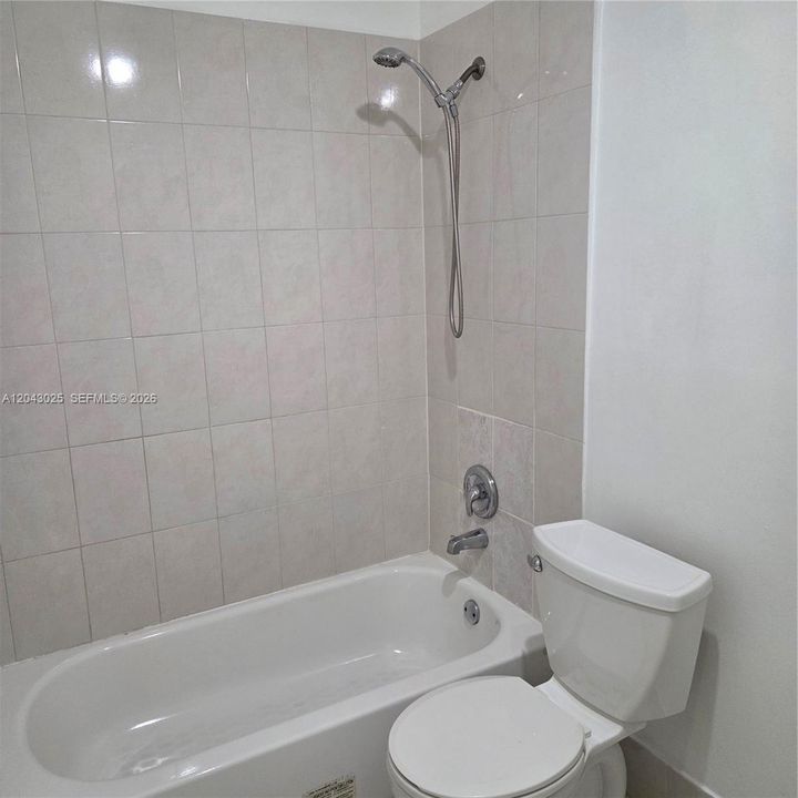 En Renta: $1,790 (2 camas, 2 baños, 1200 Pies cuadrados)