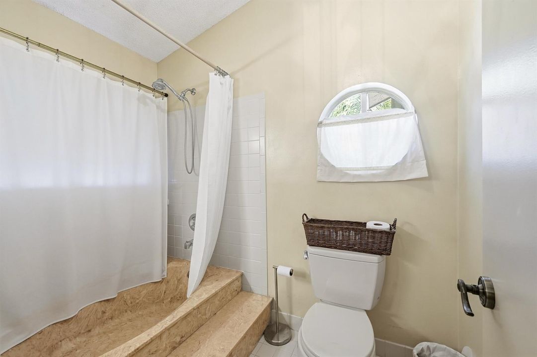 20_primary bathroom