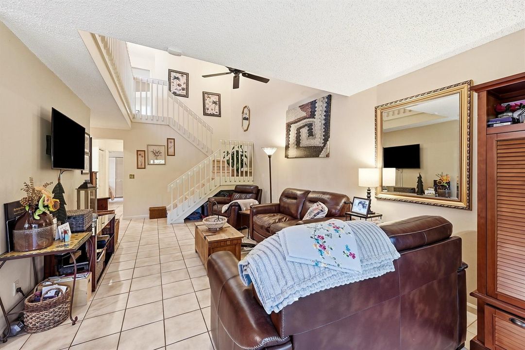 08_living room