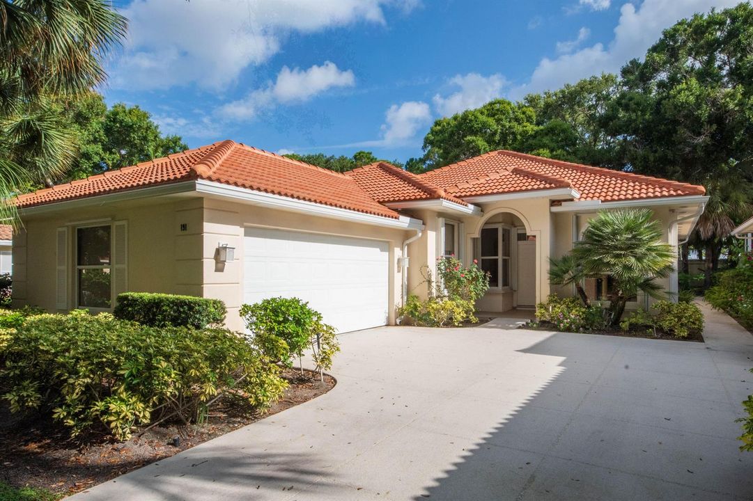 291 East Tall Oaks Circle-1
