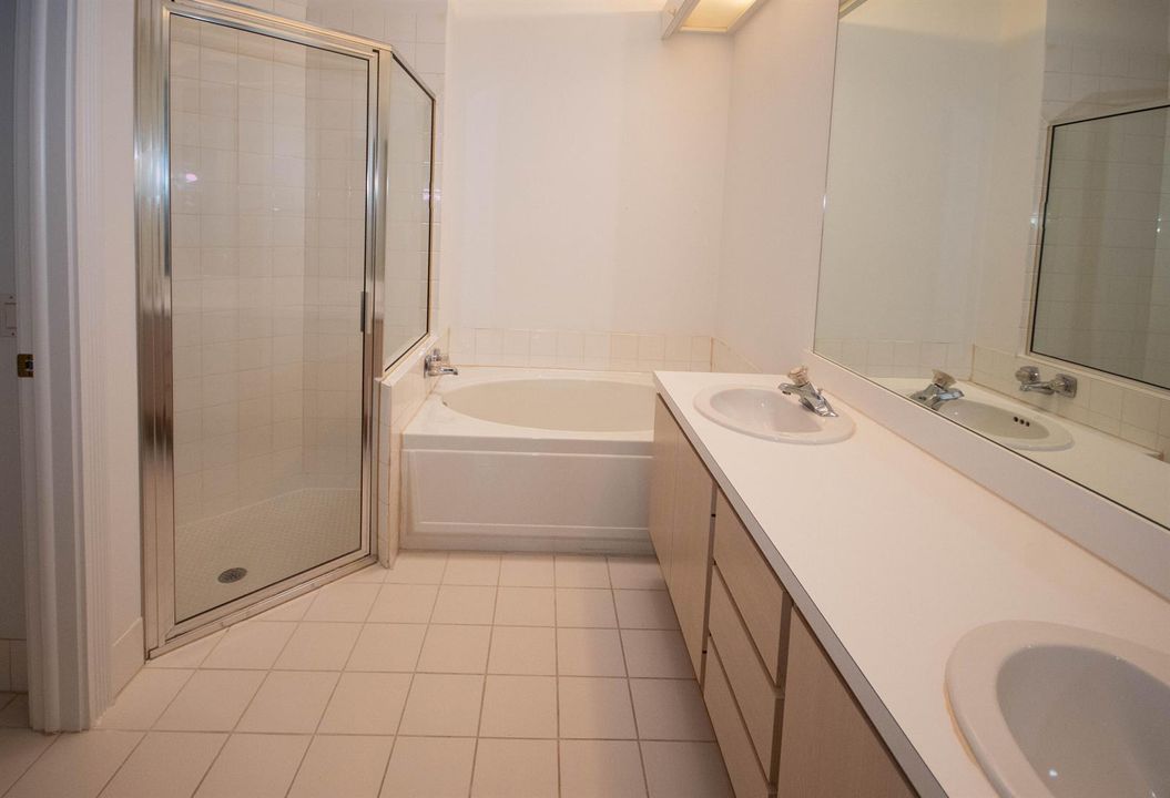 291 East Tall Oaks Circle-13