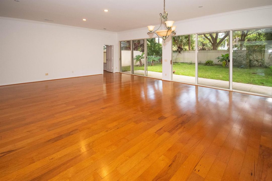 291 East Tall Oaks Circle-4