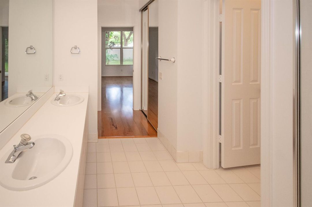 291 East Tall Oaks Circle-14