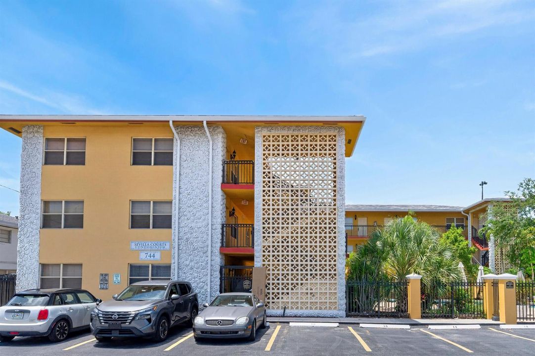 001-011-Exterior-4000x2663