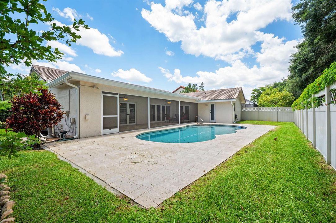 28-web-or-mls-10801-nw-7th-st