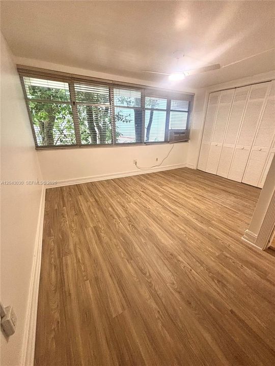 В аренду: $4,350 (1 спален, 2 ванн, 943 Квадратных фут)