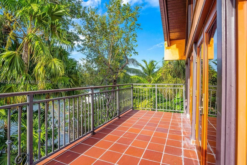 Master bedroom private balcony