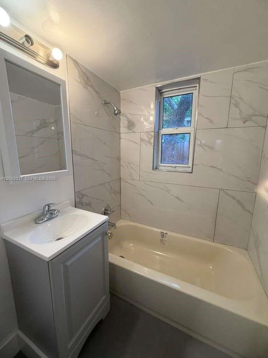 En Renta: $1,475 (1 camas, 1 baños, 11052 Pies cuadrados)