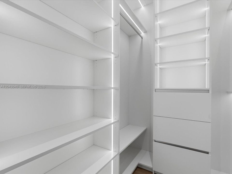 На продажу: $5,099,000 (5 спален, 5 ванн, 0 Квадратных фут)