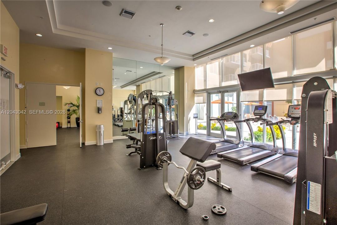 For Rent: $3,150 (2 beds, 2 baths, 1061 Square Feet)