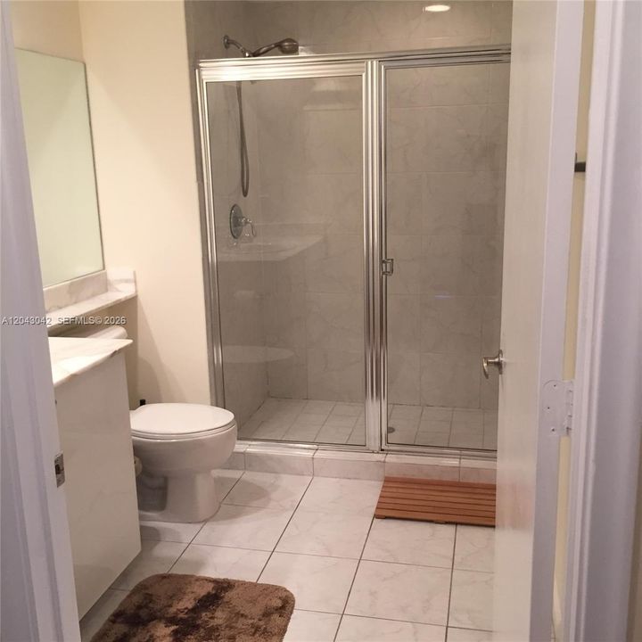 For Rent: $3,150 (2 beds, 2 baths, 1061 Square Feet)