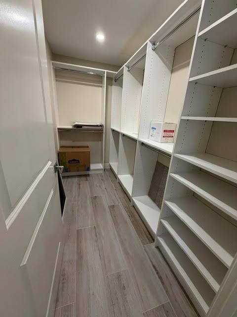 140 Inlet bedroom closet 1