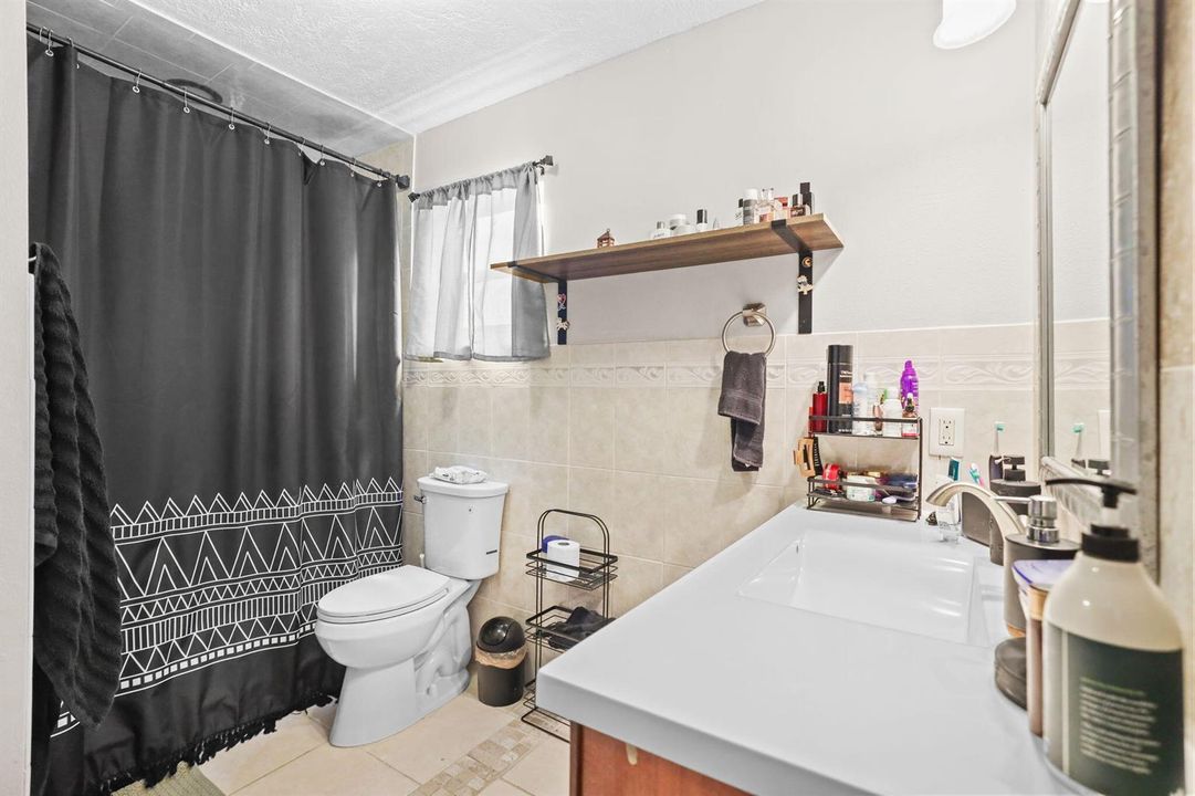 25-web-or-mls-3F2A8278Topaz