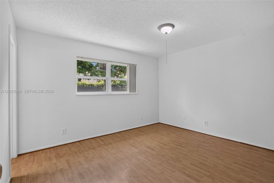 На продажу: $469,999 (3 спален, 2 ванн, 1162 Квадратных фут)