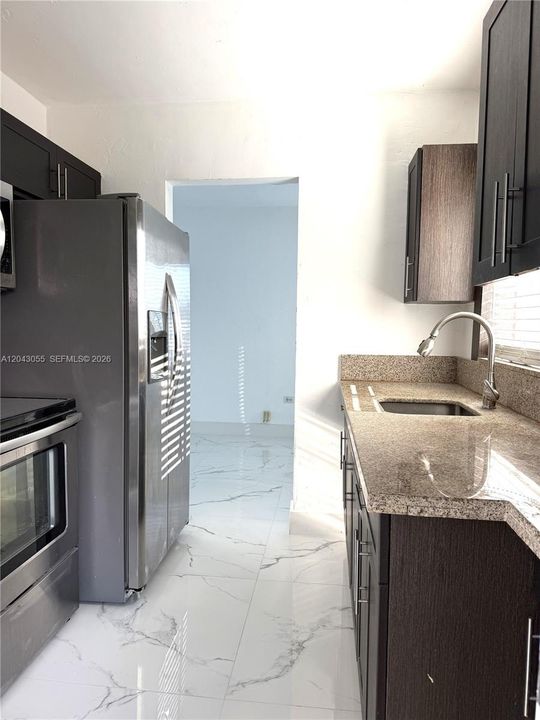 В аренду: $1,750 (1 спален, 1 ванн, 2792 Квадратных фут)