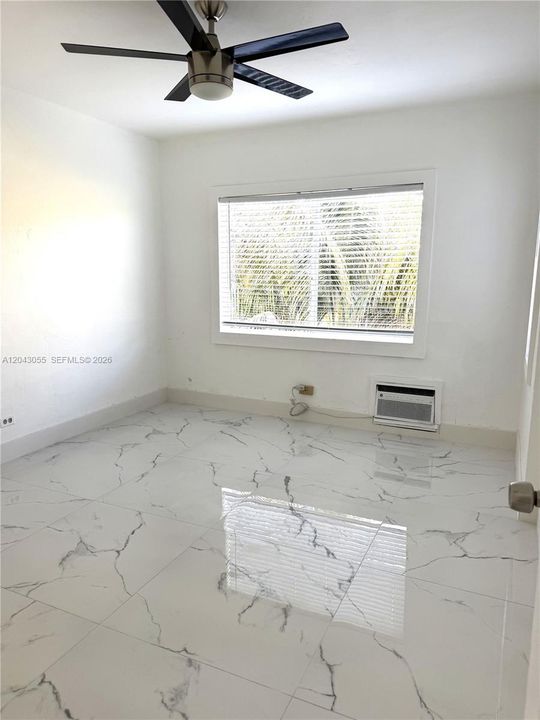 В аренду: $1,750 (1 спален, 1 ванн, 2792 Квадратных фут)