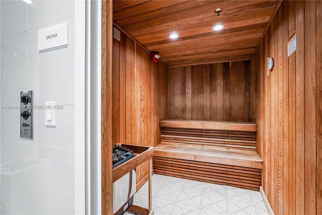 На продажу: $3,390,000 (4 спален, 4 ванн, 3163 Квадратных фут)